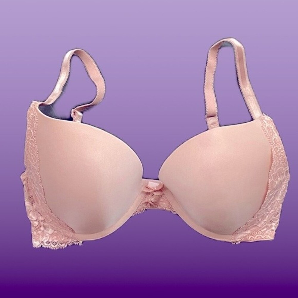 VICTORIA'S SECRET 32DD Nude Beige Push Up Bigeonnant Bra Cup Underwire
